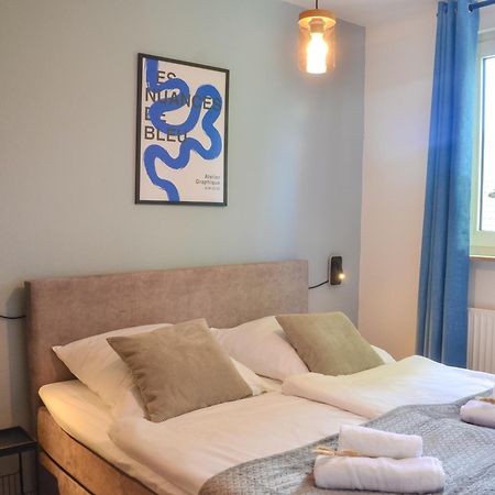 Milpau Buer 2 - Modernes Apartment Mit Queensize-Bett, Netflix, Nespresso, Waschmaschine & Smart Tv Gelsenkirchen Bagian luar foto