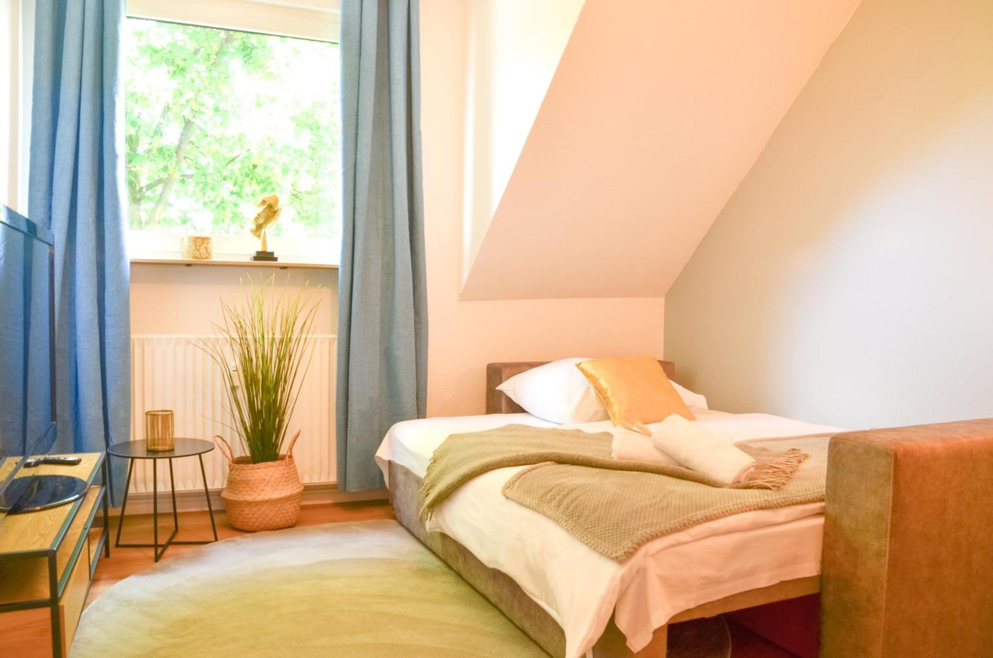 Milpau Buer 2 - Modernes Apartment Mit Queensize-Bett, Netflix, Nespresso, Waschmaschine & Smart Tv Gelsenkirchen Bagian luar foto